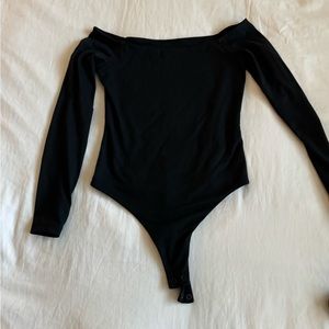 NUUDS off the shoudler bodysuit size Small